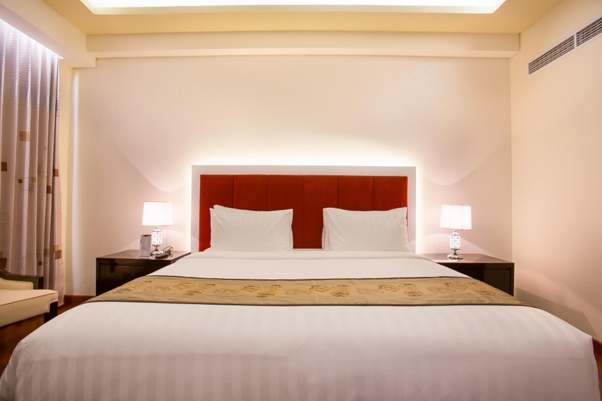 Golden Palace Hotel Lombok Mataram Exterior photo