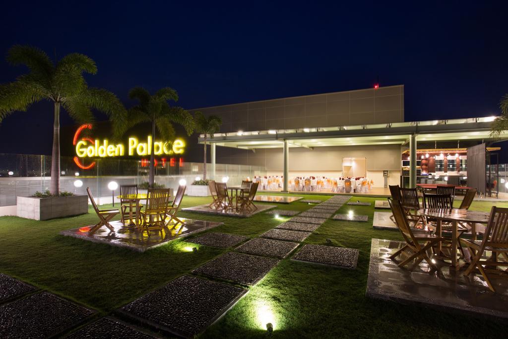 Golden Palace Hotel Lombok Mataram Exterior photo